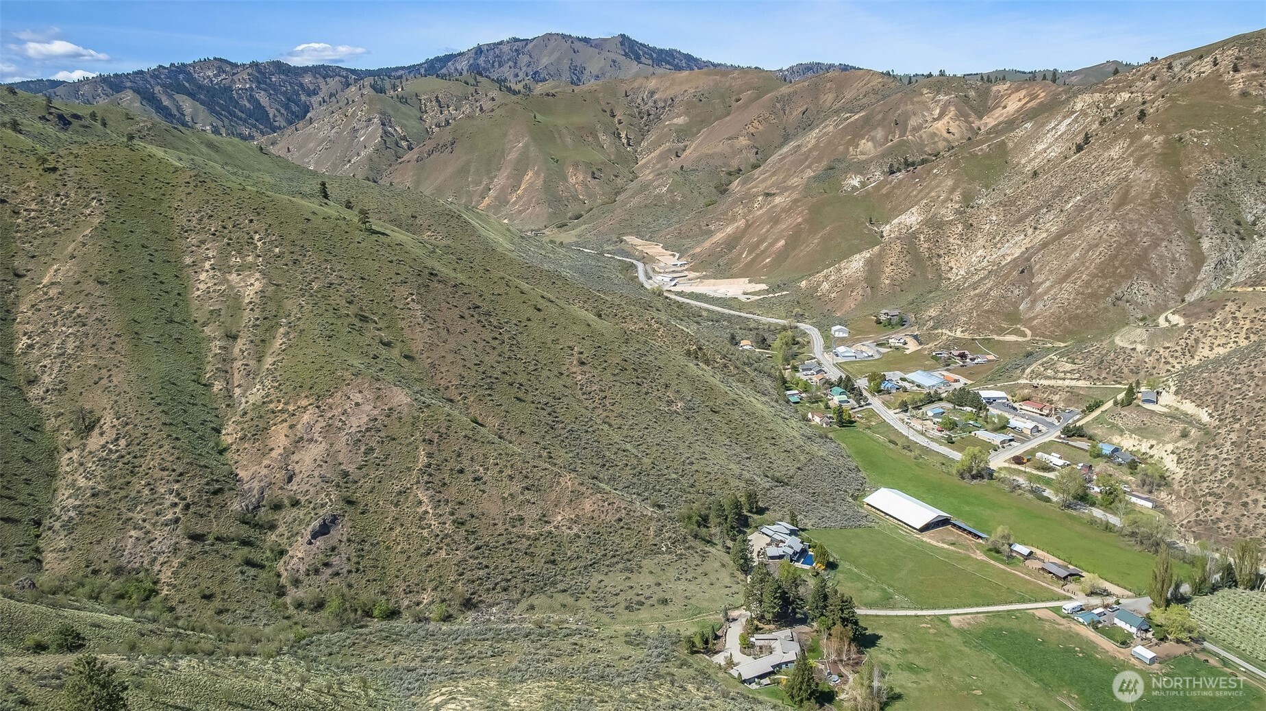 -nna Number 2 Canyon Road Wenatchee, WA 98801 - Photo 18 of 29 a view of a forest with mountains in the background