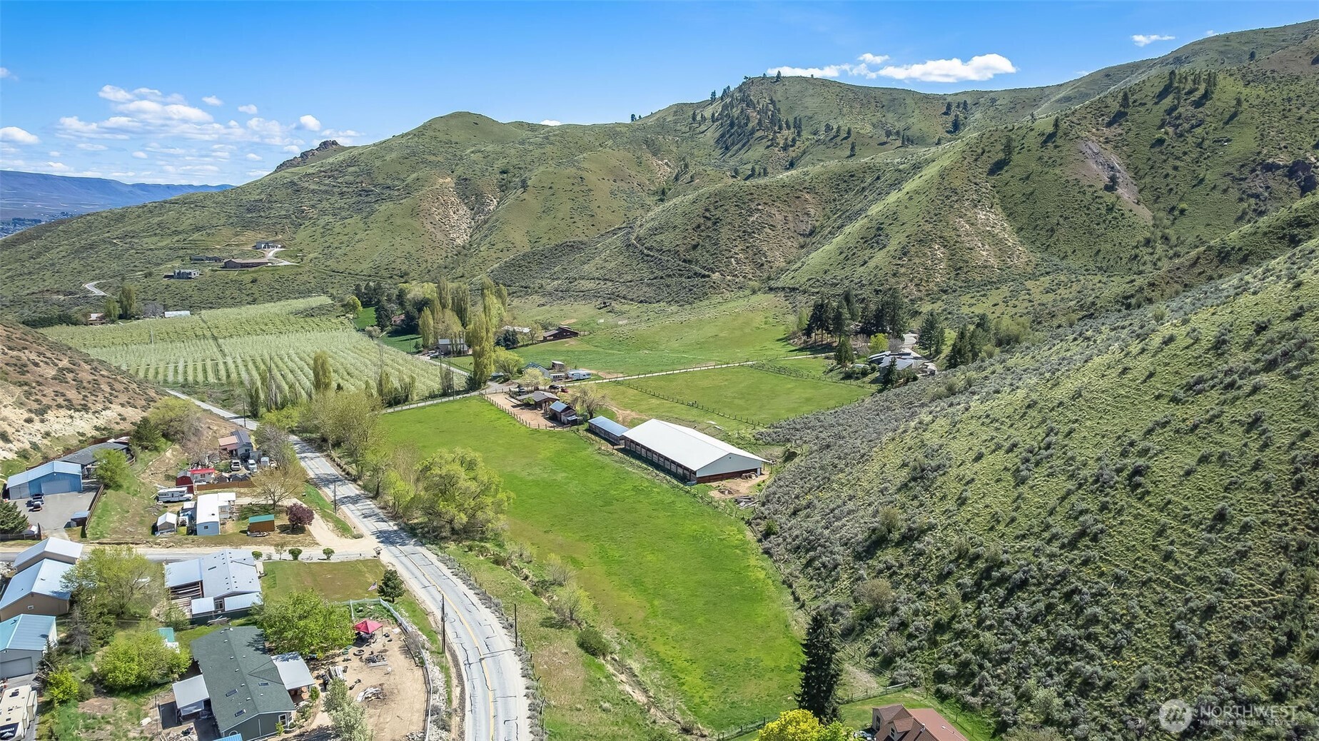 -nna Number 2 Canyon Road Wenatchee, WA 98801 - Photo 10 of 29 a view of a city with mountains in the background