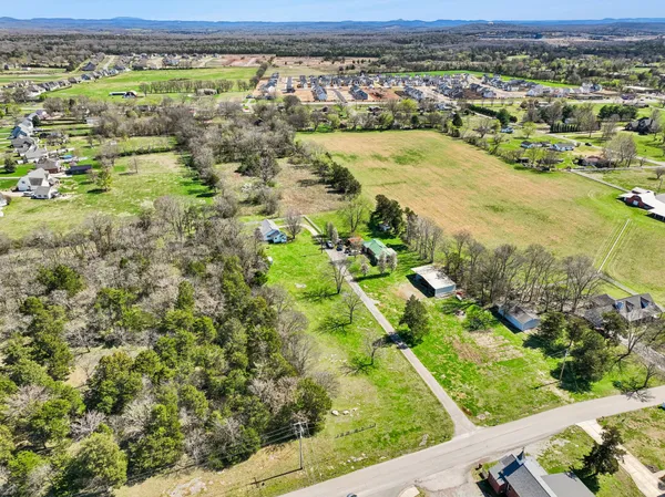 $299,900 | 2992 Emery Road, Murfreesboro, TN 37130