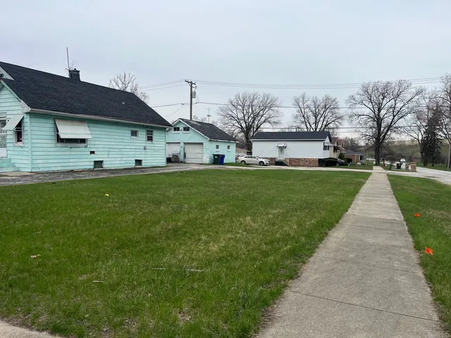 $11,750 | 4216 West 135th Street, Robbins, IL 60472