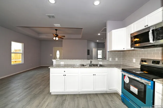 $234,900 | 870 West Southcross Boulevard, San Antonio, TX 78211