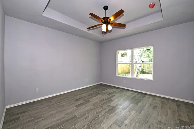 $234,900 | 870 West Southcross Boulevard, San Antonio, TX 78211