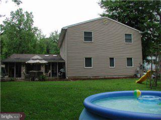 888 Roberts Road Bensalem, PA 19020 - Photo 4 of 6 Gallery Image 4