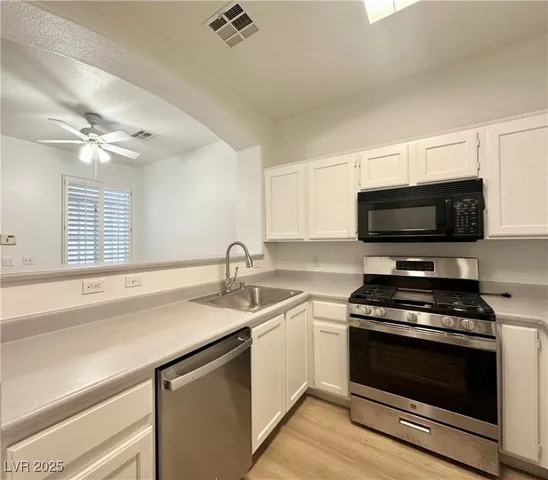 $1,685 | 1000 Nevada Sky Street, Las Vegas, NV 89128