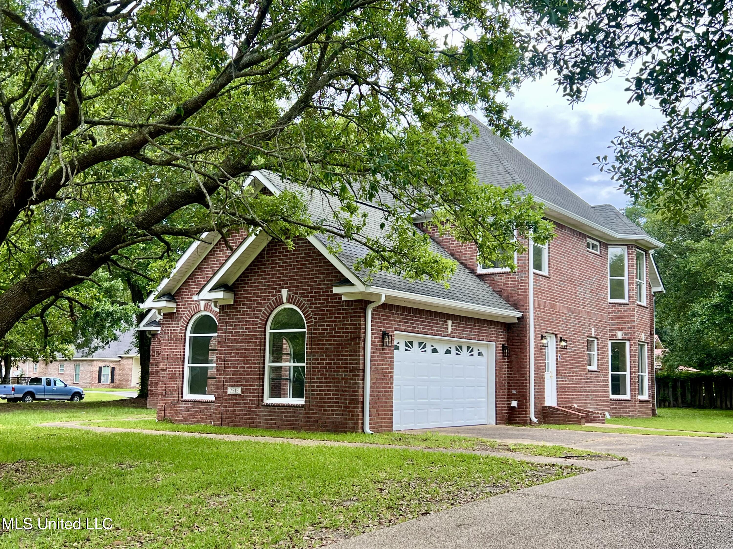 2513 Duck Lake Drive Moss Point, MS 39563 - Photo 2 of 45 IMG_6755