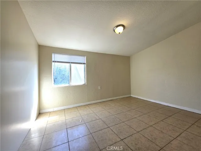 $2,200 | 6951 Garden Drive, Unit B, San Bernardino, CA 92404