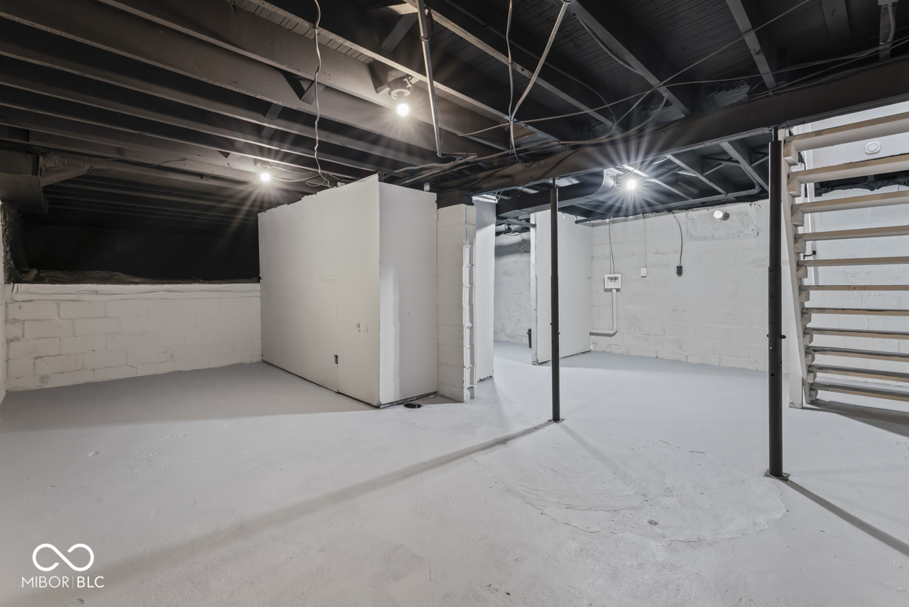 3614 Ralston Avenue Indianapolis, IN 46218 - Photo 37 of 44