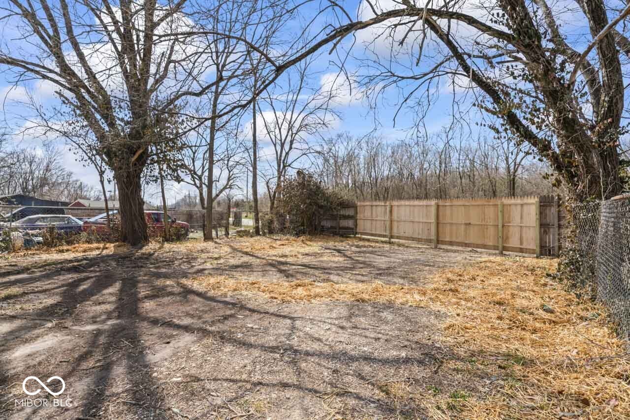 3614 Ralston Avenue Indianapolis, IN 46218 - Photo 41 of 44