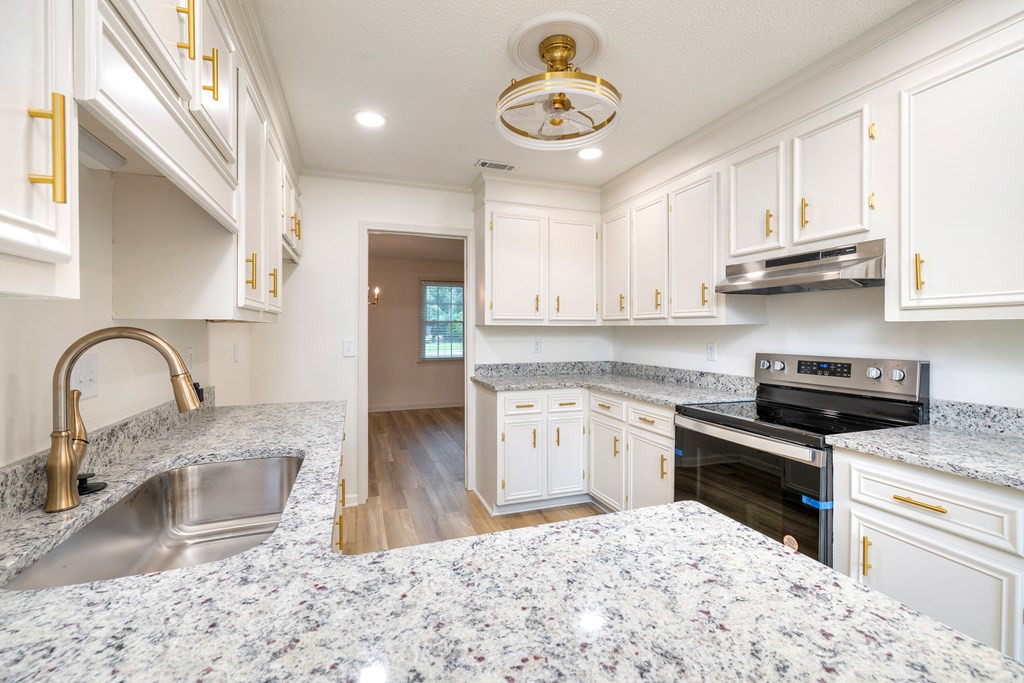 7 Treetop Court Sumter, SC 29154 - Photo 15 of 42 Photo 15