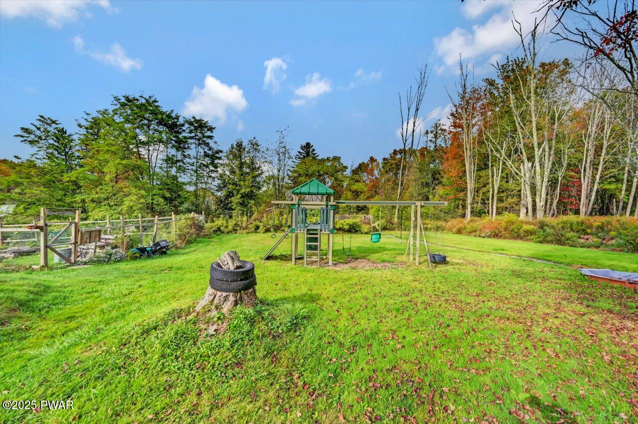 188 Hemlock Grove Road Greentown, PA 18426 - Photo 41 of 52