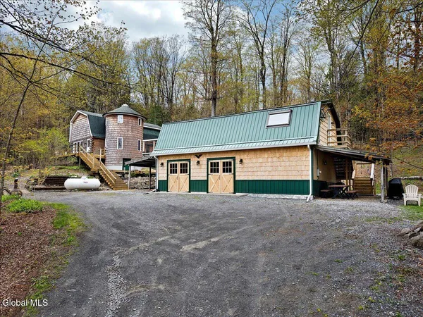 $489,000 | 187 Lake Road, Westerlo, NY 12023