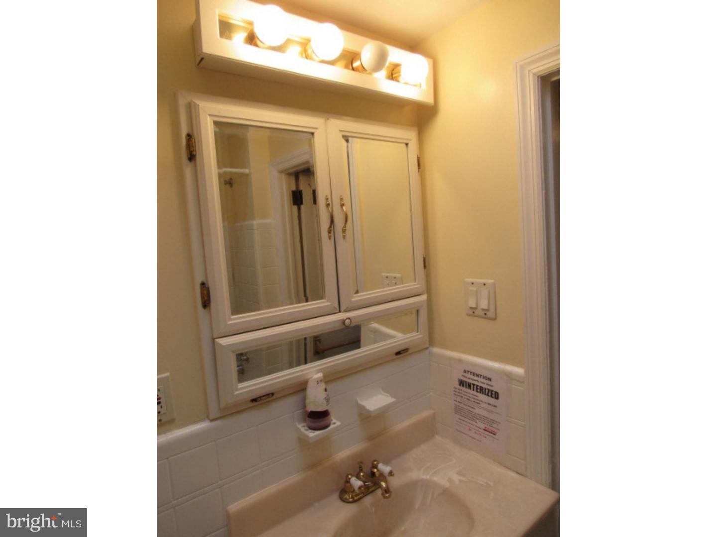114 Spring Valley Road Darby, PA 19023 - Photo 9 of 13