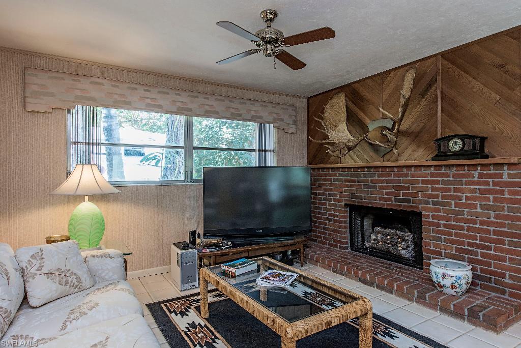 41 Caribbean Road Naples, FL 34108 - Photo 4 of 16 Gallery Image 4