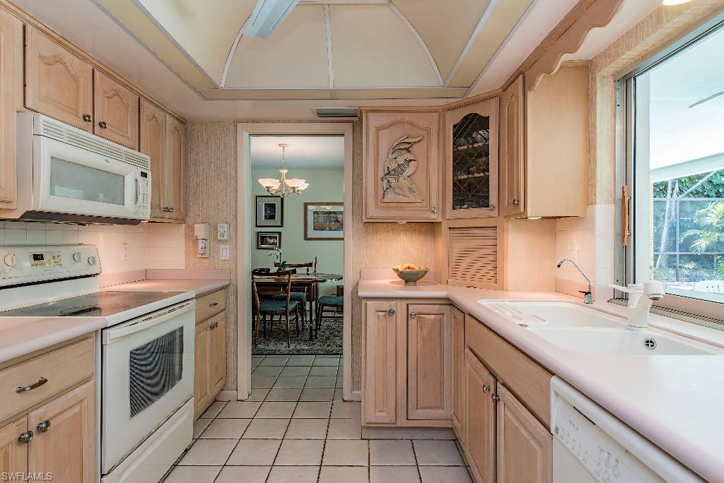 41 Caribbean Road Naples, FL 34108 - Photo 7 of 16 Gallery Image 7
