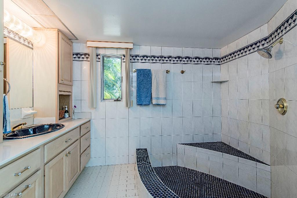 41 Caribbean Road Naples, FL 34108 - Photo 9 of 16 Gallery Image 9