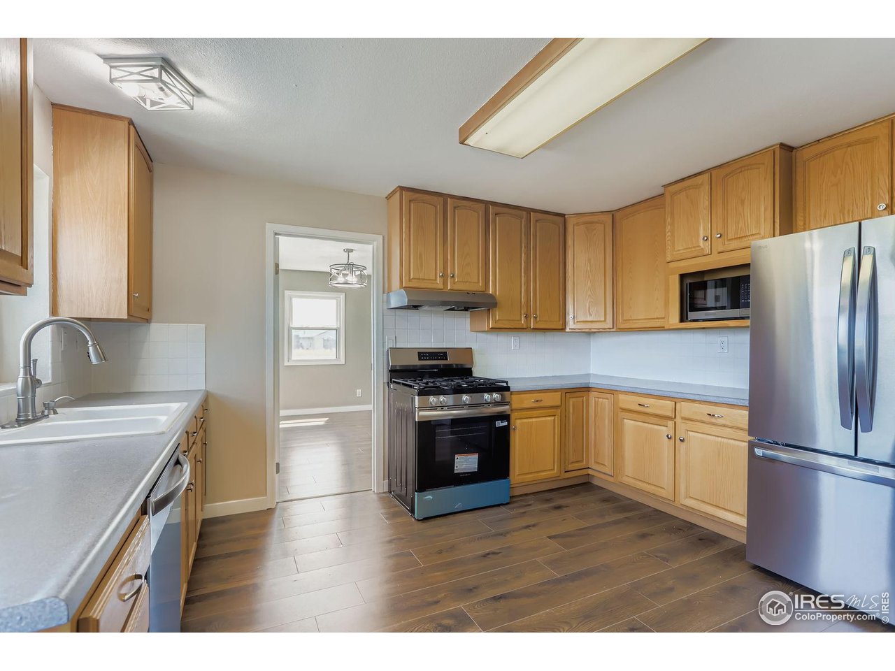 11131 Lookout Road Longmont, CO 80504 - Photo 14 of 40 kitchen