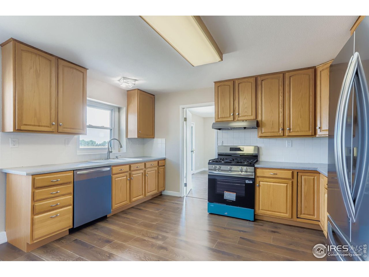 11131 Lookout Road Longmont, CO 80504 - Photo 15 of 40 kitchen
