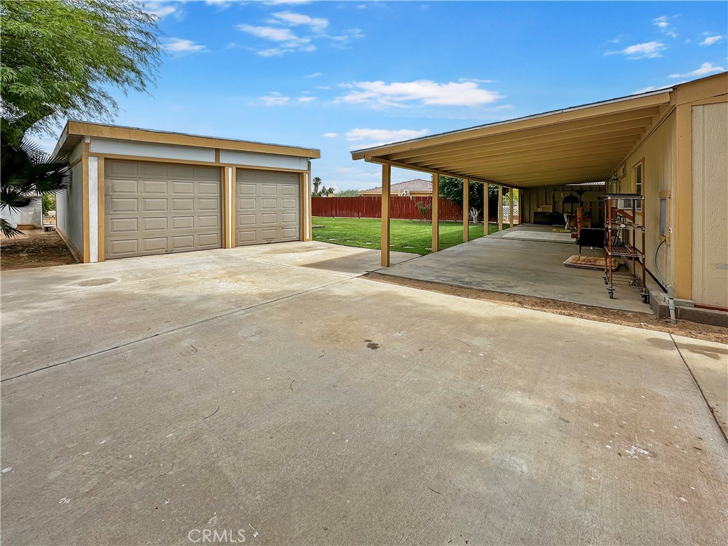 2224 Riviera Drive Blythe, CA 92225 - Photo 16 of 23 a view of outdoor space and garage