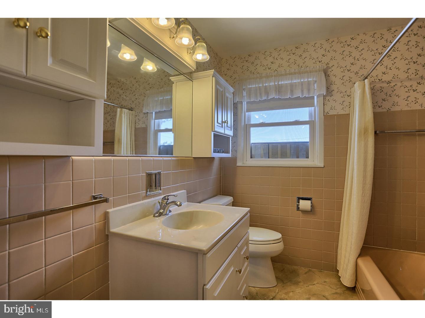 404 Mifflin Boulevard Reading, PA 19607 - Photo 10 of 14
