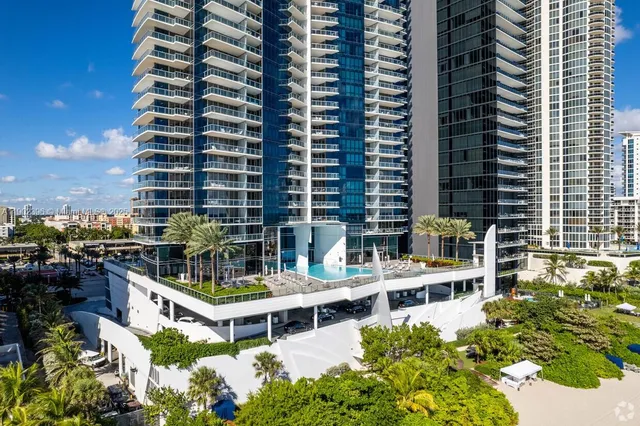 $150,000 | 17121 Collins Avenue, Unit 4803, Sunny Isles Beach, FL 33160