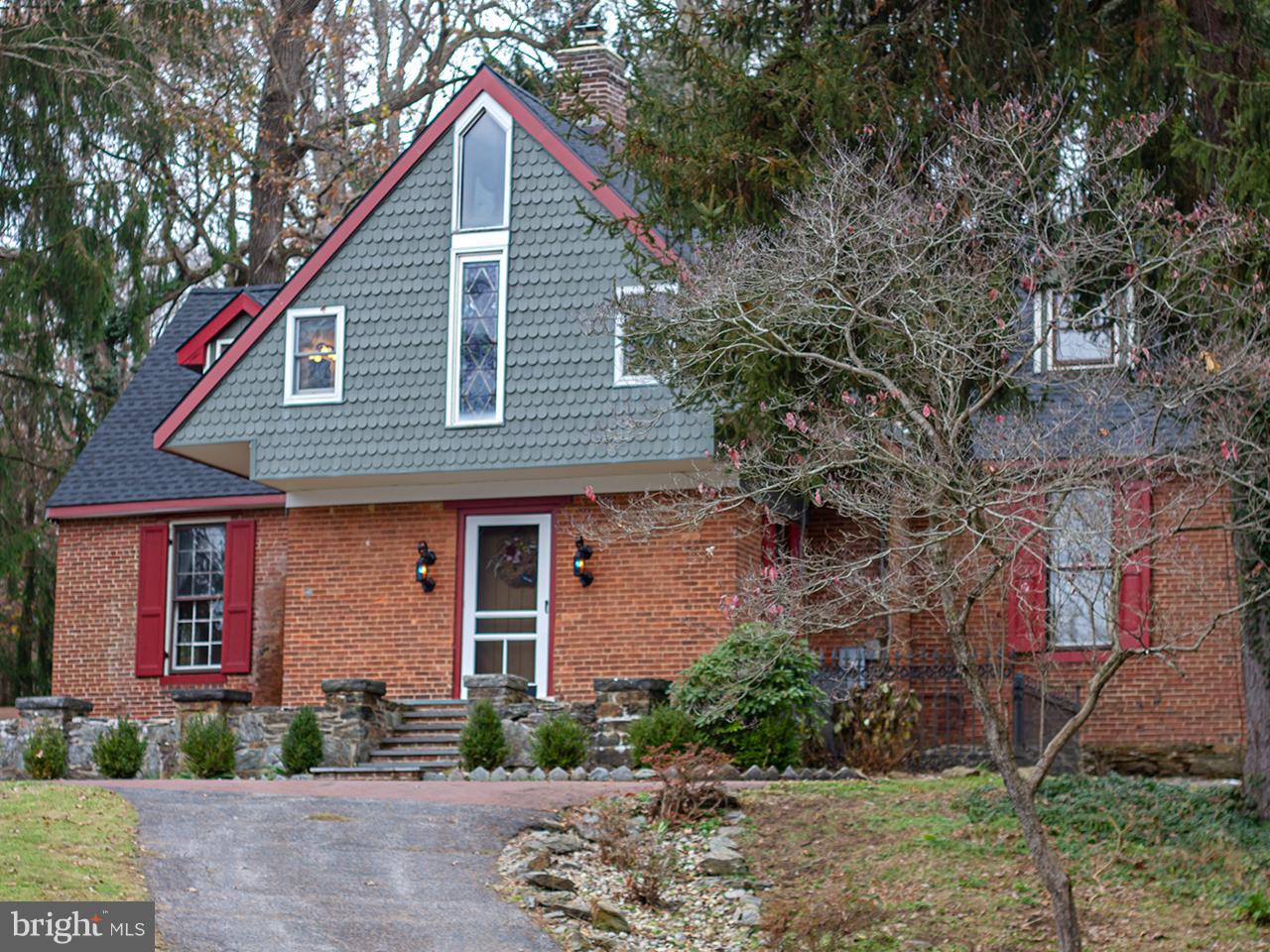 2504 West Ruhl Road Freeland, MD 21053 - Photo 1 of 43 a front view of a house with garden