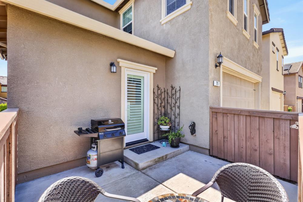 211 Rochdale Street Roseville, CA 95661 - Photo 52 of 66
