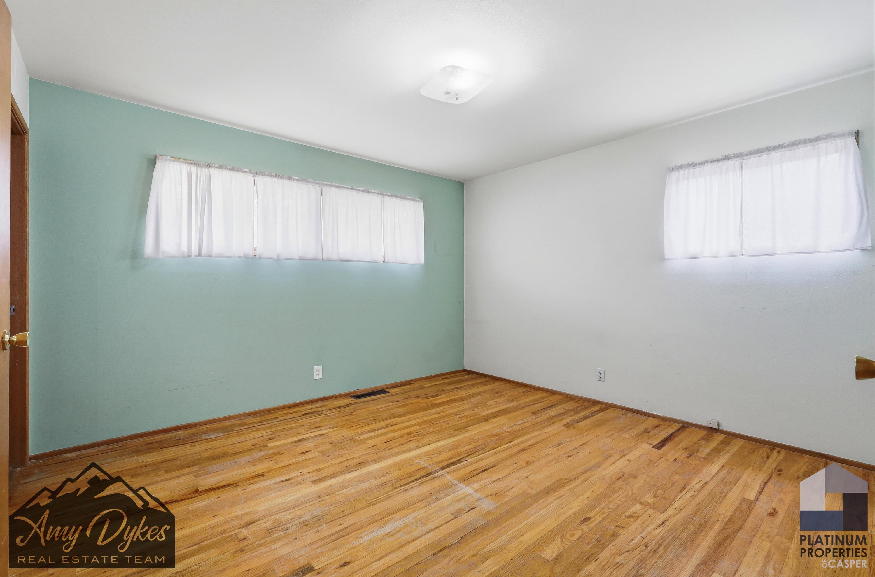 146 Valley Drive Casper, WY 82604 - Photo 14 of 24