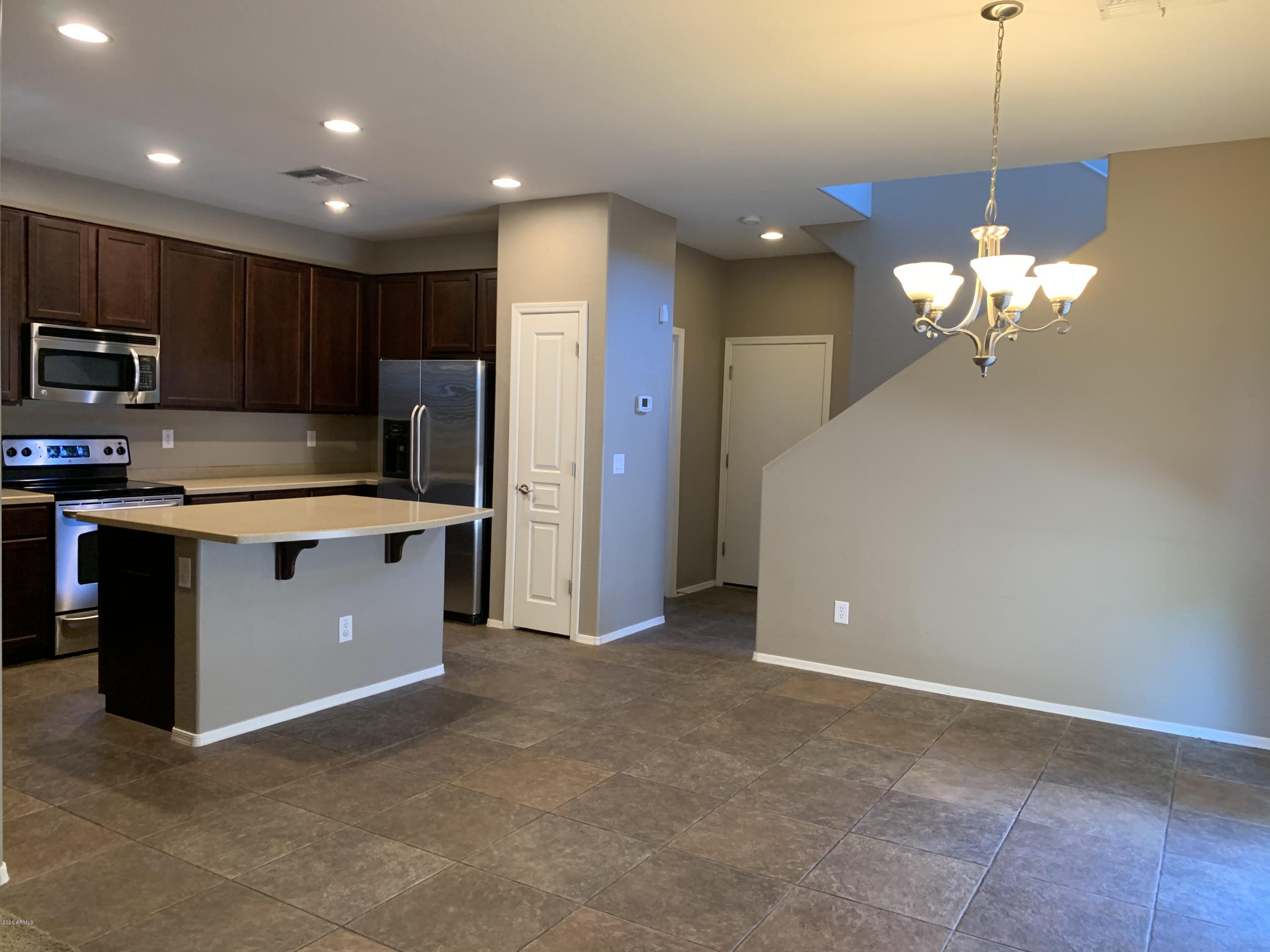 3921 South Rim Road Gilbert, AZ 85297 - Photo 5 of 56 IMG_5290