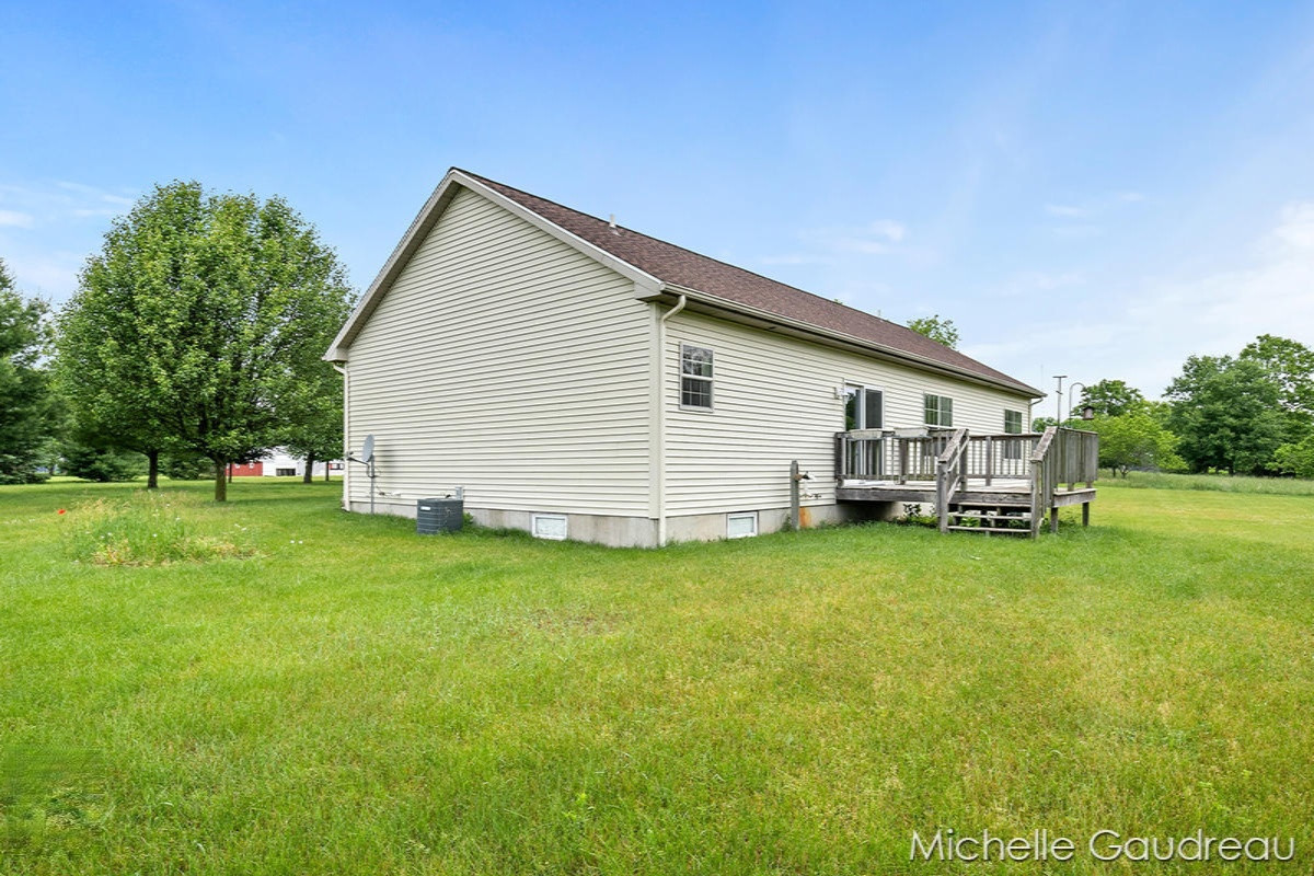12567 Bass Road Wayland, MI 49348 - Photo 26 of 43 IMG_1025