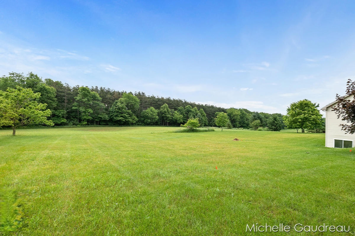 12567 Bass Road Wayland, MI 49348 - Photo 30 of 43 IMG_1029