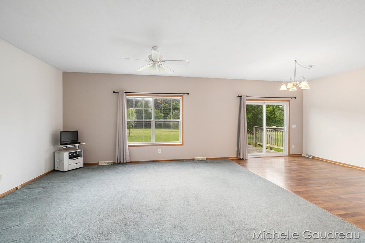 12567 Bass Road Wayland, MI 49348 - Photo 6 of 43 IMG_1004