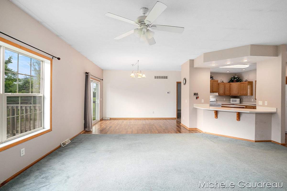 12567 Bass Road Wayland, MI 49348 - Photo 7 of 43 IMG_1005