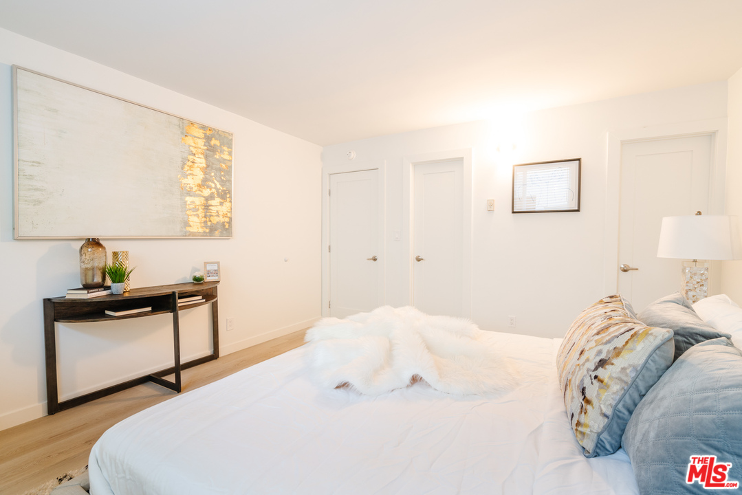 1252 11th Street, Unit 105 Santa Monica, CA 90401 - Photo 11 of 23