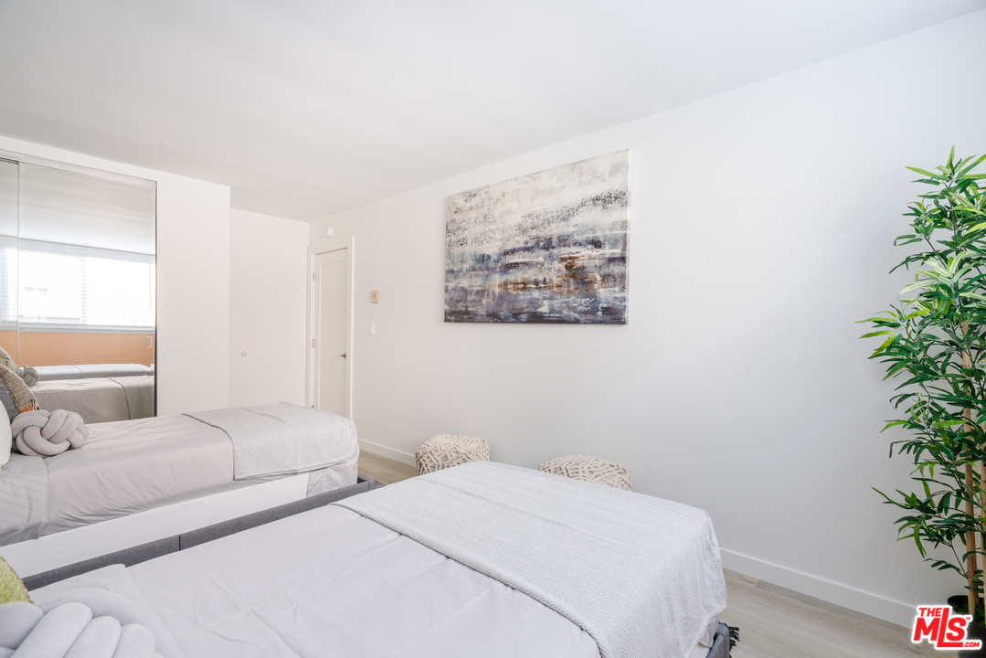 1252 11th Street, Unit 105 Santa Monica, CA 90401 - Photo 18 of 23