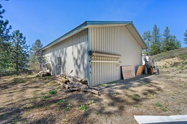 $299,900 | 6690 Highway 291, Nine Mile Falls, WA 99026