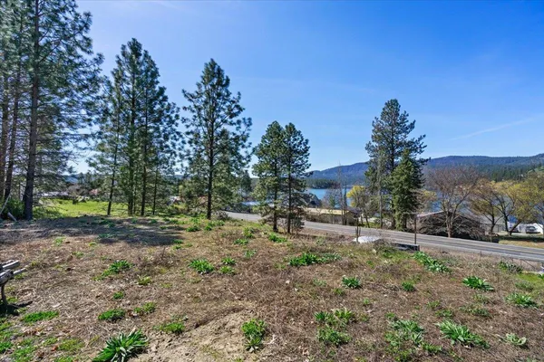 $299,900 | 6690 Highway 291, Nine Mile Falls, WA 99026