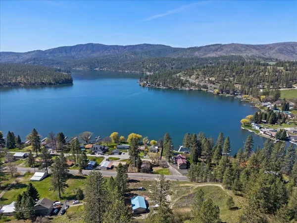 $299,900 | 6690 Highway 291, Nine Mile Falls, WA 99026