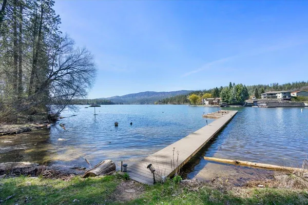 $299,900 | 6690 Highway 291, Nine Mile Falls, WA 99026