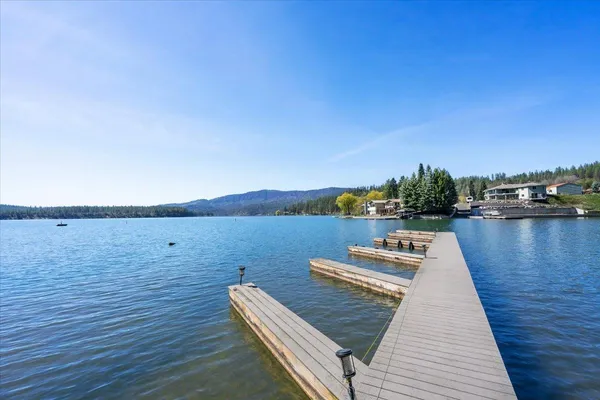 $299,900 | 6690 Highway 291, Nine Mile Falls, WA 99026