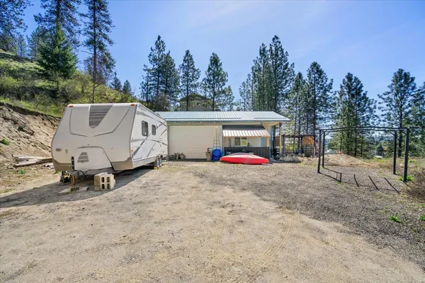 $299,900 | 6690 Highway 291, Nine Mile Falls, WA 99026