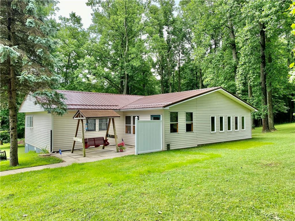2008 Laurel Road Shelocta, PA 15774 - Photo 1 of 24 Gallery Image 1