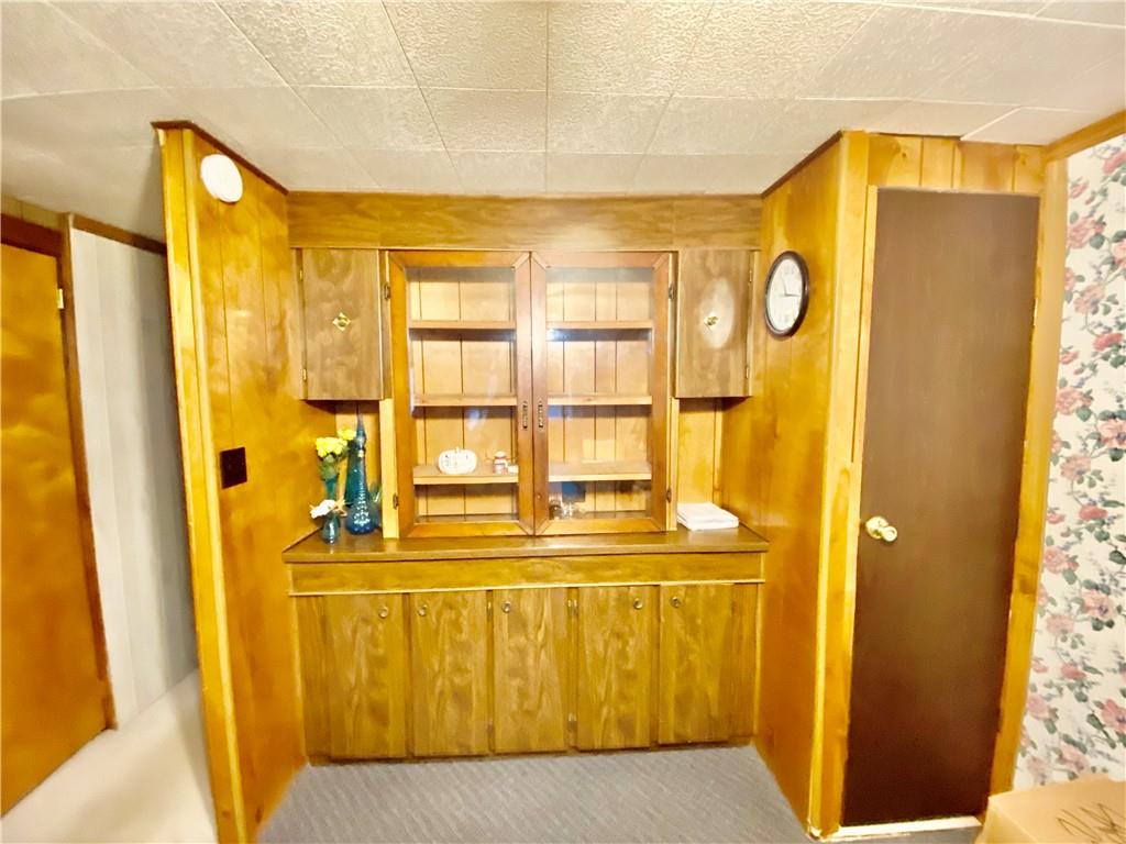 2008 Laurel Road Shelocta, PA 15774 - Photo 16 of 24 Gallery Image 16