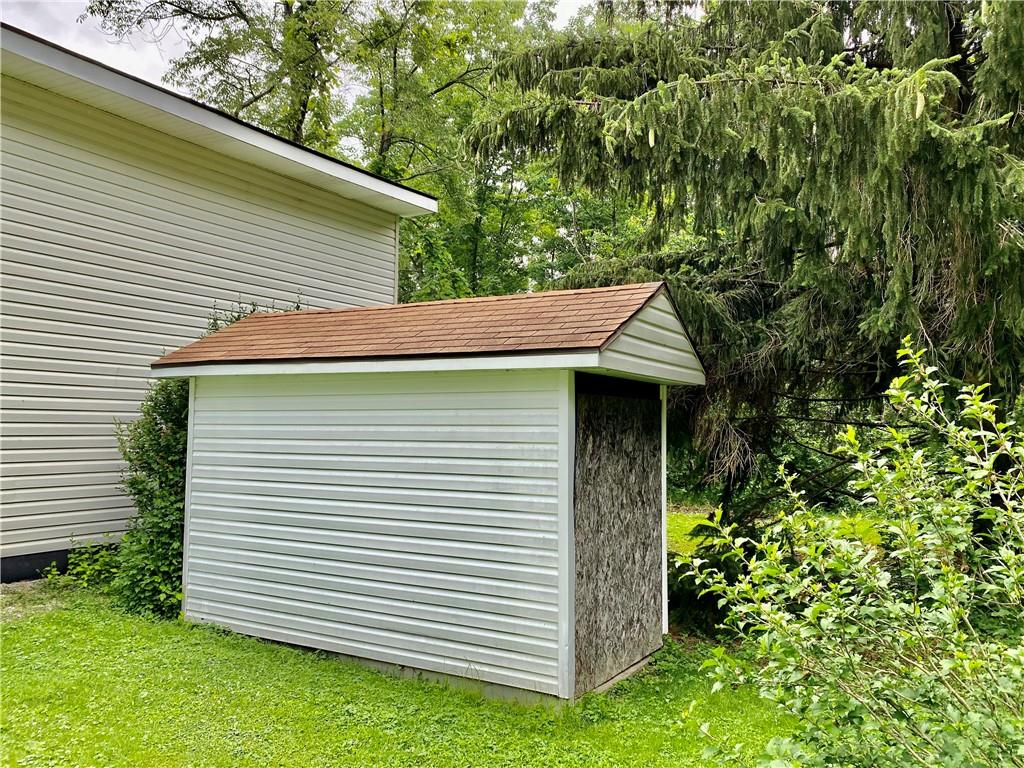 2008 Laurel Road Shelocta, PA 15774 - Photo 23 of 24 Gallery Image 23