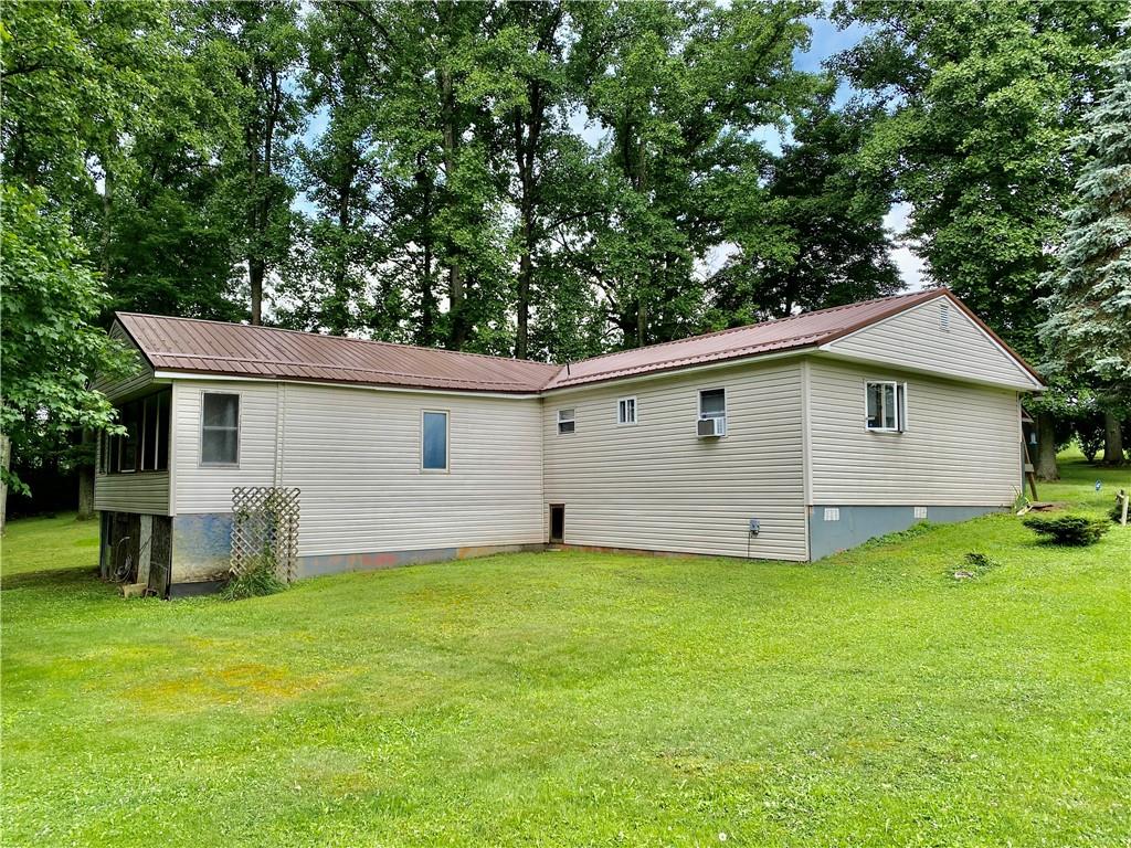 2008 Laurel Road Shelocta, PA 15774 - Photo 5 of 24 Gallery Image 5