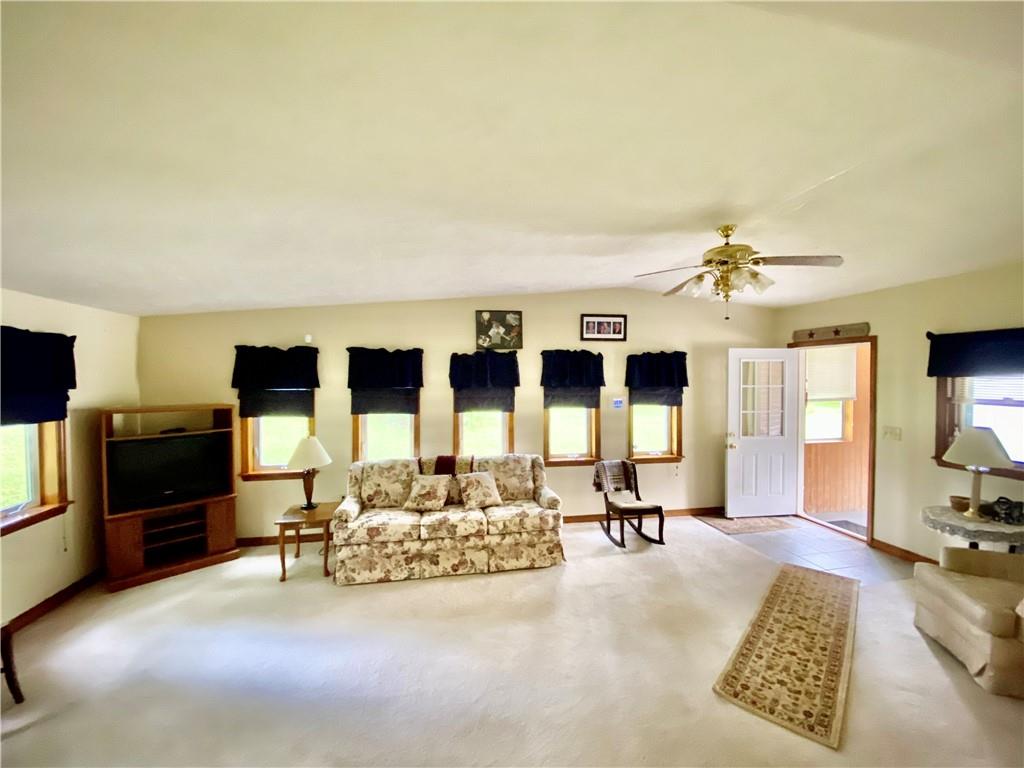 2008 Laurel Road Shelocta, PA 15774 - Photo 10 of 24 Gallery Image 10