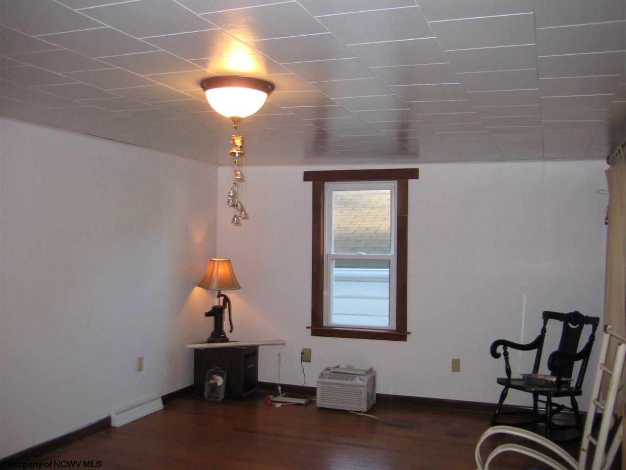 163 Indian Rock Road Reedsville, WV 26547 - Photo 8 of 19 Gallery Image 8