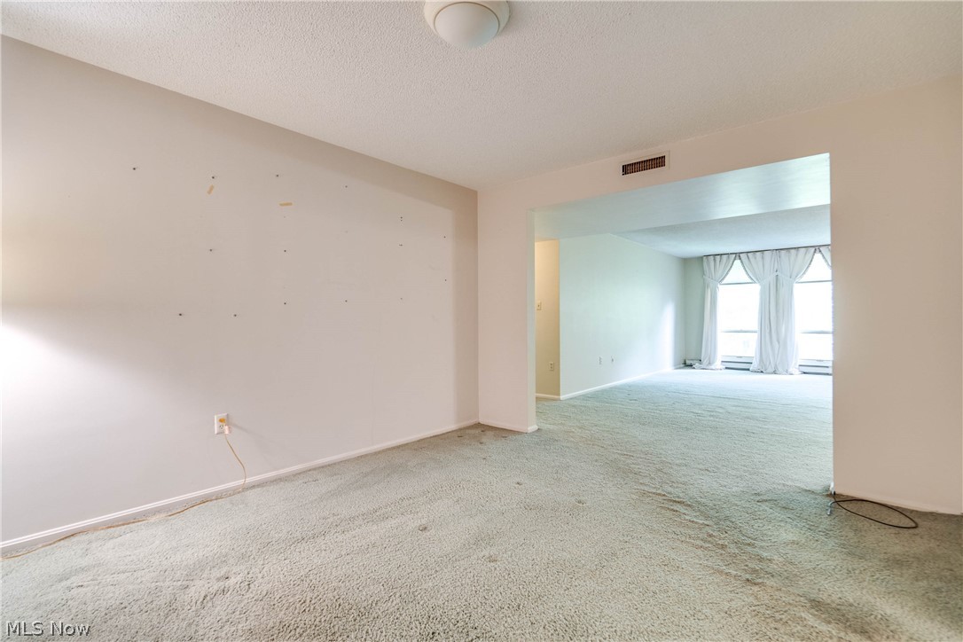 2365 Covington Road, Unit 422 Akron, OH 44313 - Photo 9 of 33