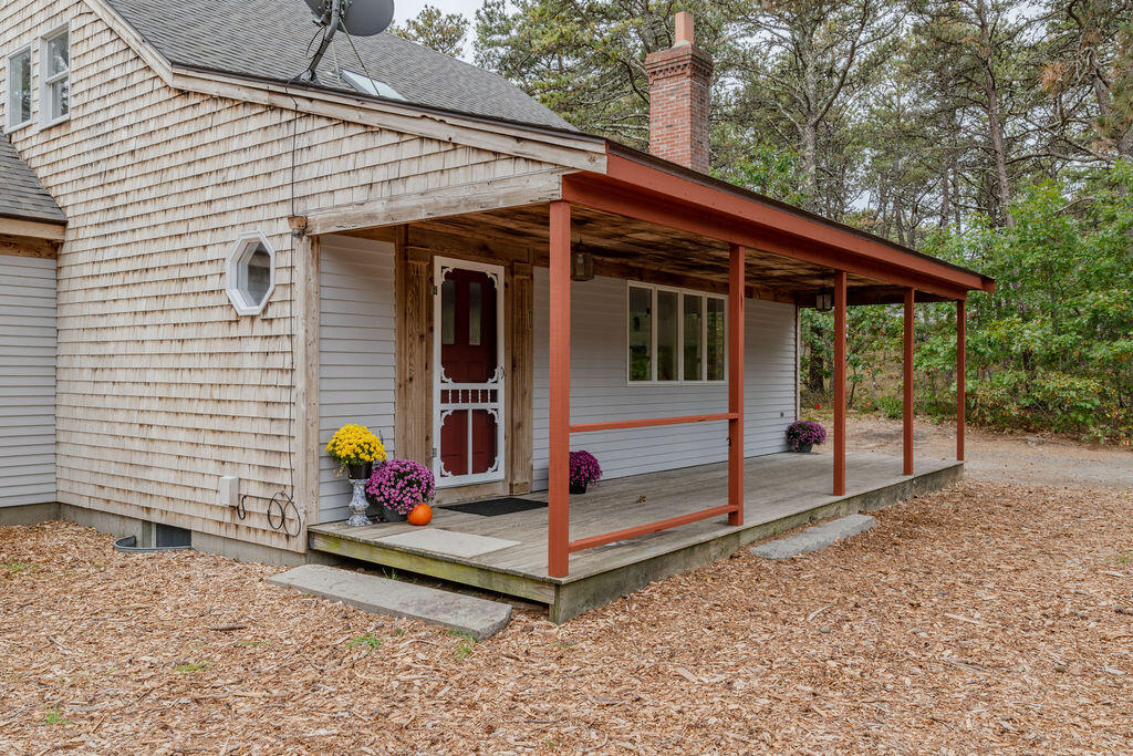 100 East Hill Road Wellfleet, MA 02667 - Photo 31 of 53 EastHillNewSiding-2
