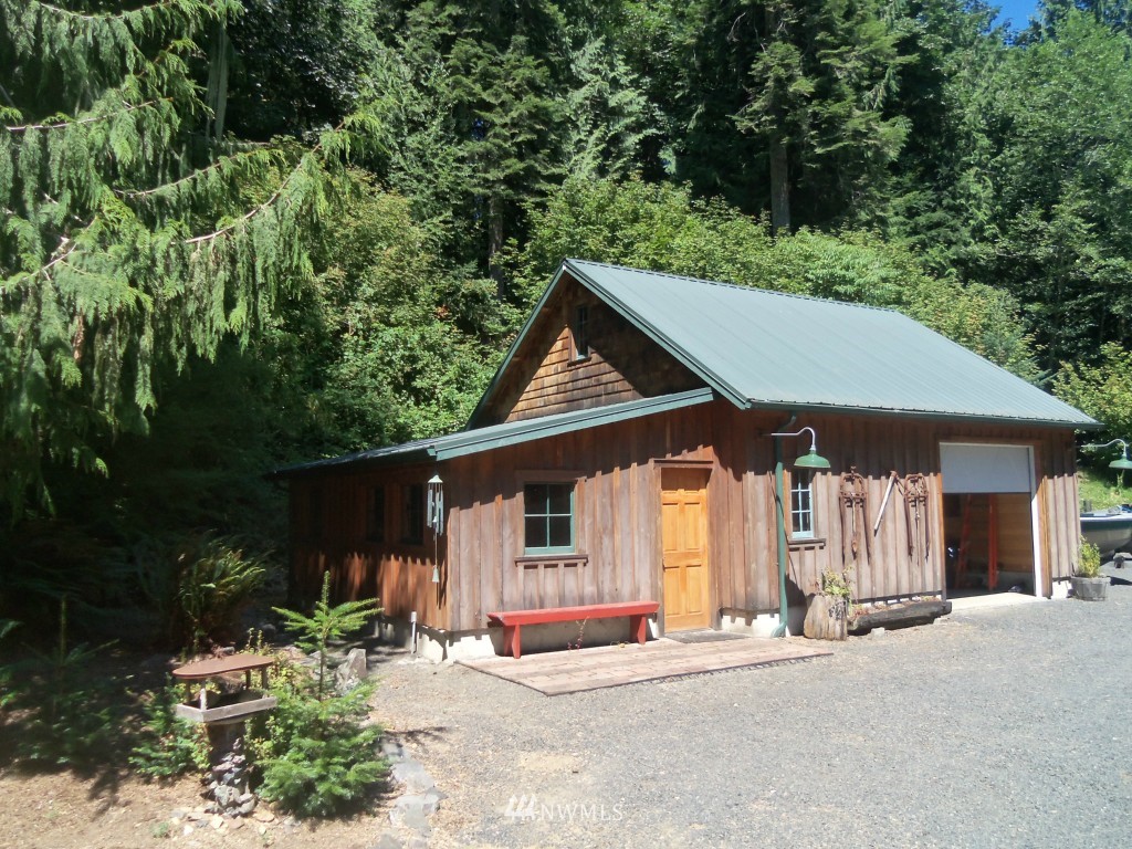 195 South Hawkins Road Winlock, WA 98596 - Photo 15 of 19