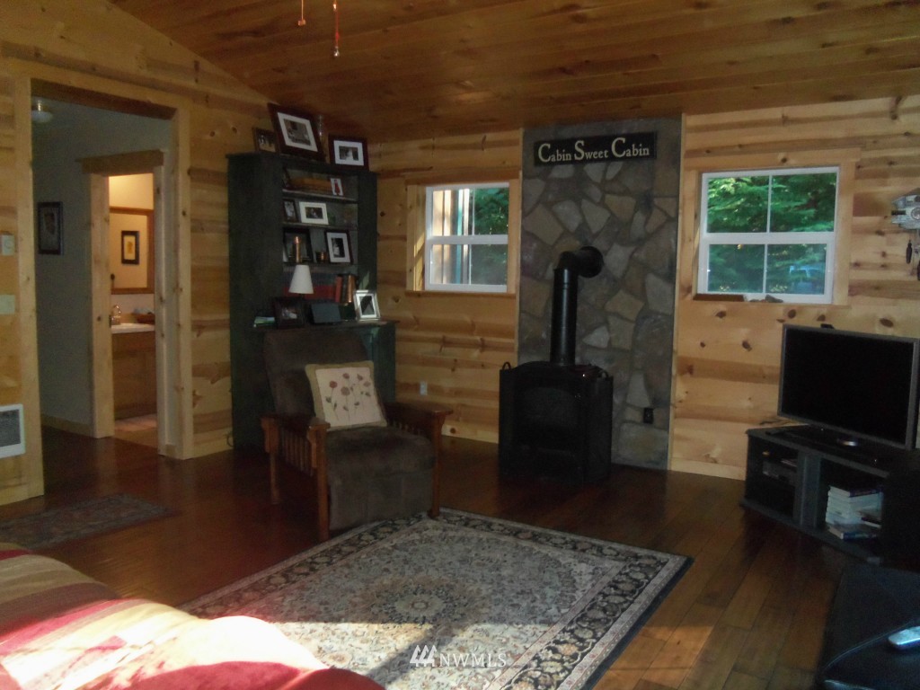 195 South Hawkins Road Winlock, WA 98596 - Photo 7 of 19